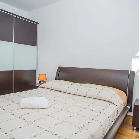 Olea, Two-bedroom Duplex Near Znjan سبليت